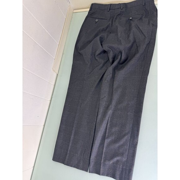 Jos A Bank 1905 2 Piece Suit 39R Blazer 33X29 Pants Windowpane Plaid Gray Wool - Picture 3 of 16